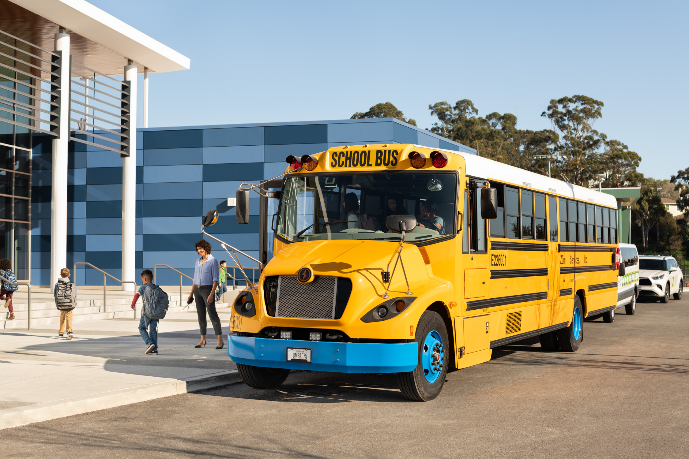 Zum School Bus delivers students safely, efficiently and sustainably to school